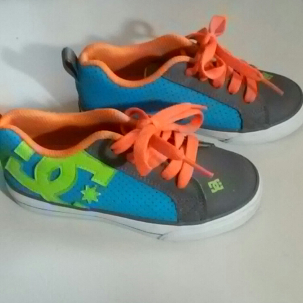 DC Boys Shoes - Excellent Condition